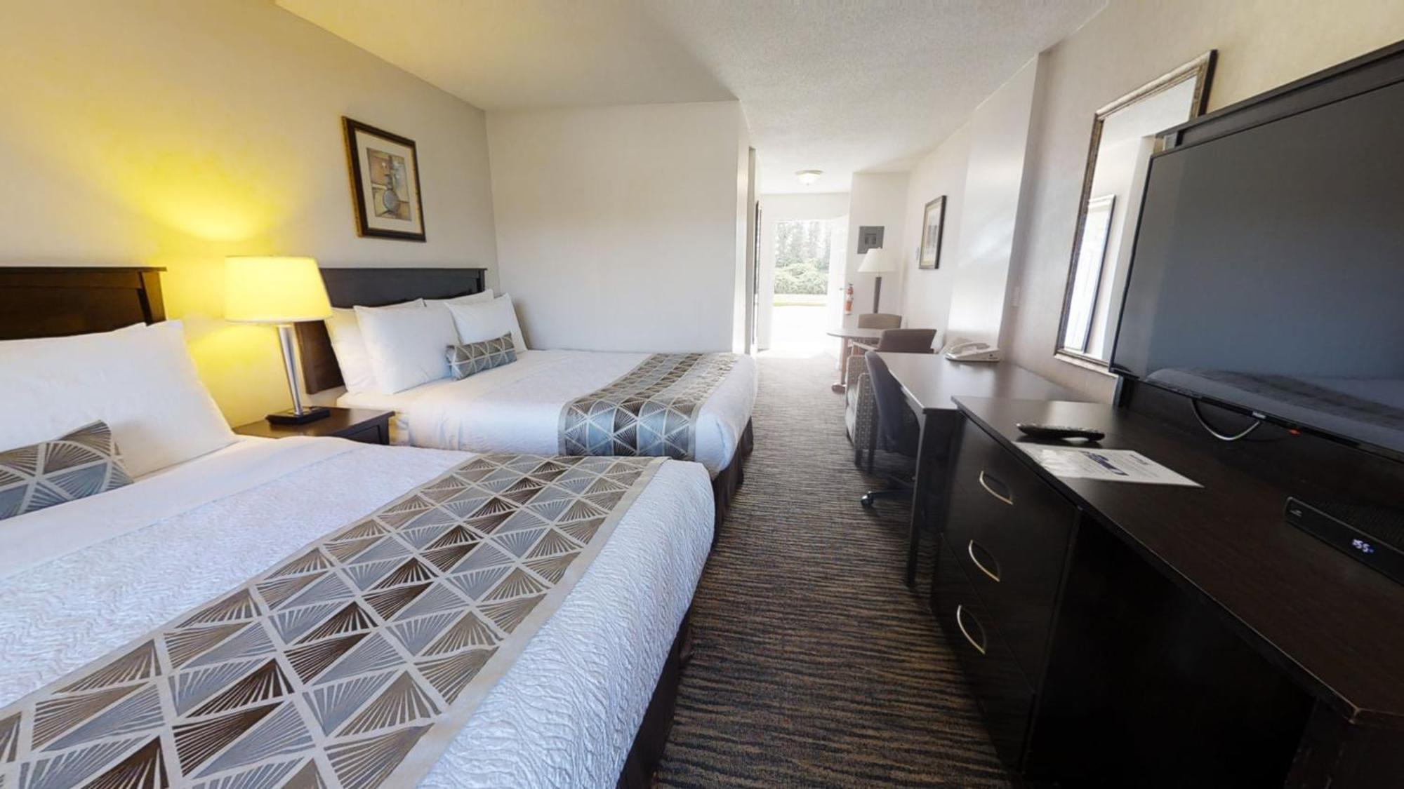 Recreation Inn And Suites كيلوانا المظهر الخارجي الصورة